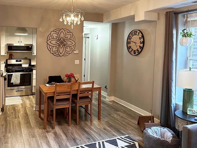 4335 W Irving Park Road 106, Chicago, IL 60641