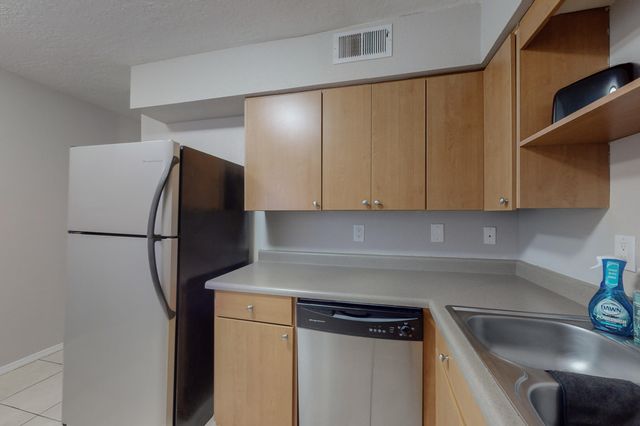 1406 Pennsylvania Street NE 4, Albuquerque, NM 87110