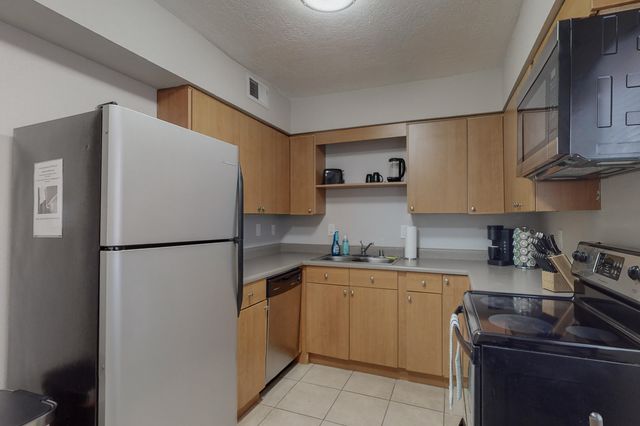 1406 Pennsylvania Street NE 4, Albuquerque, NM 87110