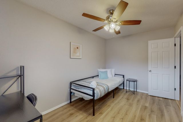1406 Pennsylvania Street NE 4, Albuquerque, NM 87110