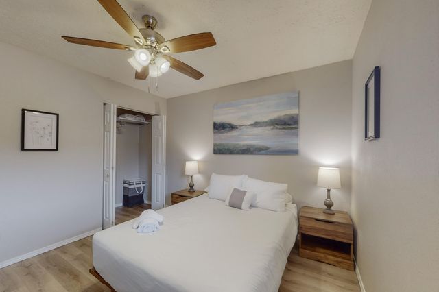 1406 Pennsylvania Street NE 4, Albuquerque, NM 87110