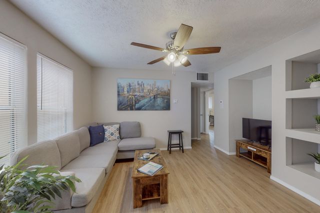 1406 Pennsylvania Street NE 4, Albuquerque, NM 87110