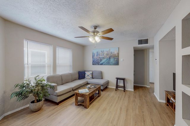 1406 Pennsylvania Street NE 4, Albuquerque, NM 87110