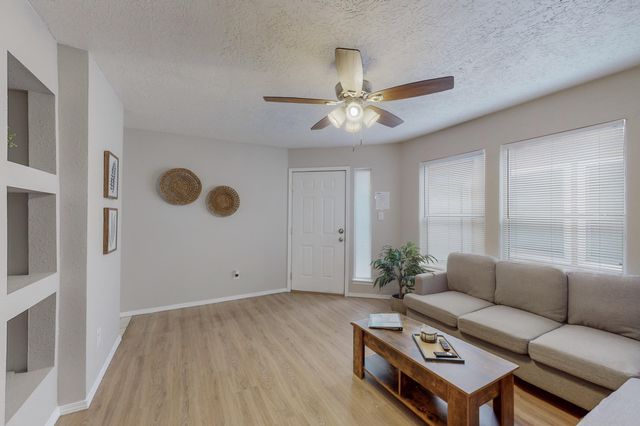 1406 Pennsylvania Street NE 4, Albuquerque, NM 87110