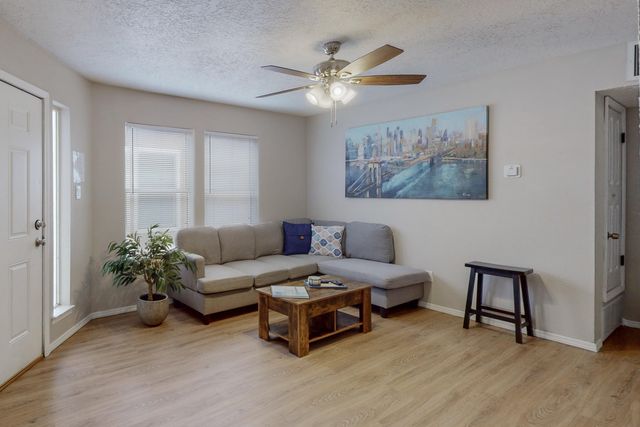1406 Pennsylvania Street NE 4, Albuquerque, NM 87110