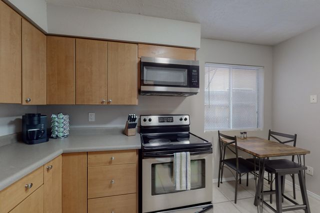 1406 Pennsylvania Street NE 4, Albuquerque, NM 87110
