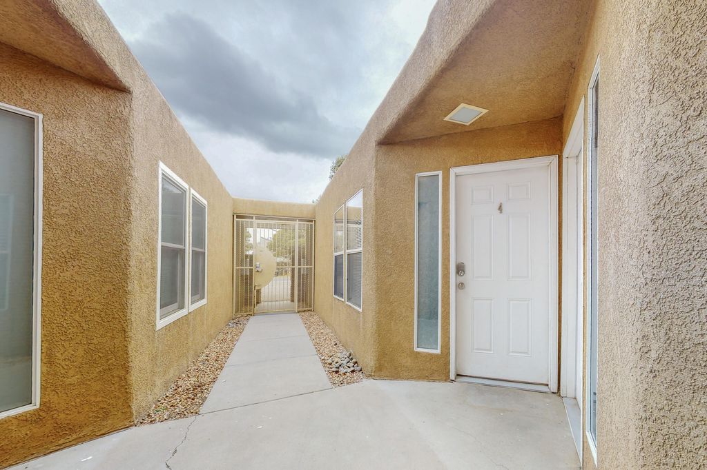 1406 Pennsylvania Street NE 4, Albuquerque, NM 87110