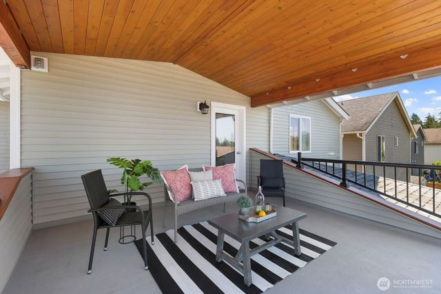 33824 SE Tibbits Street, Snoqualmie, WA 98065