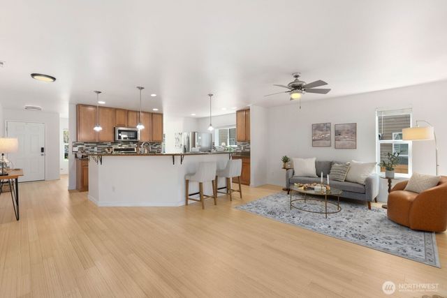 33824 SE Tibbits Street, Snoqualmie, WA 98065