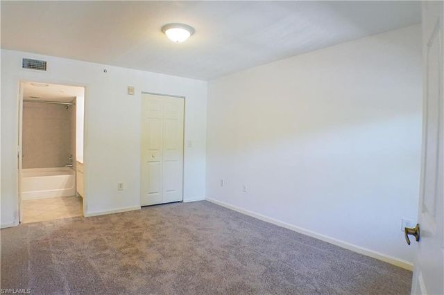 4113 residence DR 211, Fort Myers, FL 33901