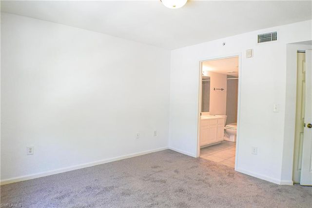 4113 residence DR 211, Fort Myers, FL 33901