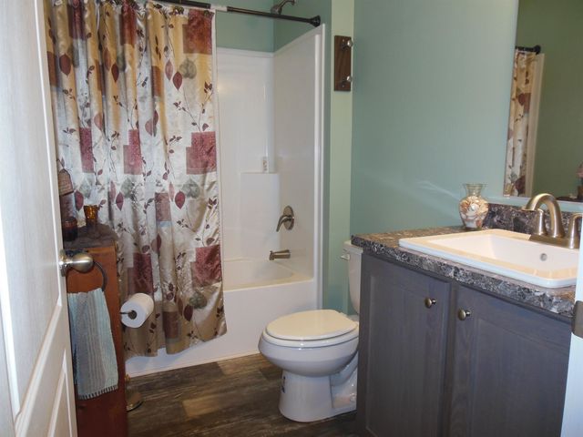 7320 N Clare Avenue, Harrison, MI 48625