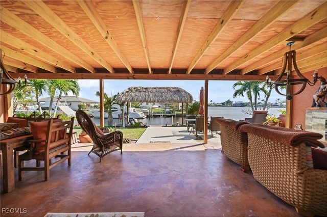 4536 Vinsetta AVE, North Fort Myers, FL 33903
