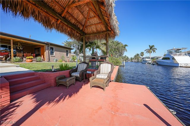 4536 Vinsetta AVE, North Fort Myers, FL 33903