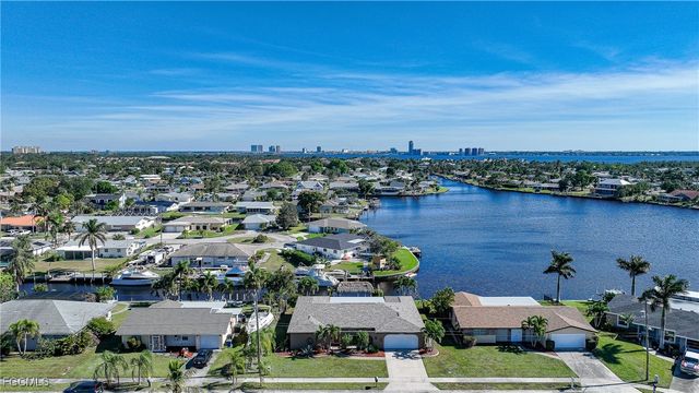 4536 Vinsetta AVE, North Fort Myers, FL 33903