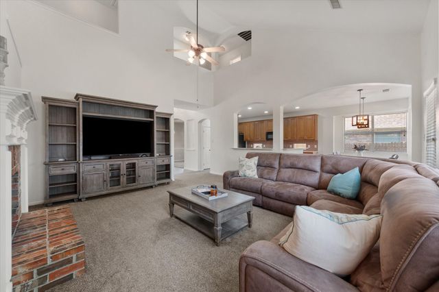 4009 Greenwood Way, Mansfield, TX 76063