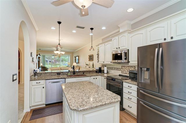 6326 STONE RIVER ROAD, Bradenton, FL 34203
