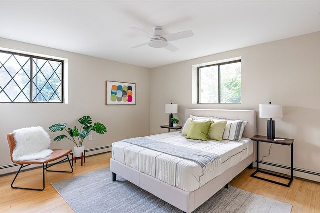 301 Lowell St 12, Somerville, MA 02145