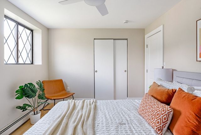 301 Lowell St 12, Somerville, MA 02145