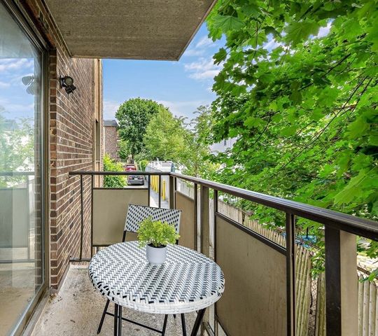 301 Lowell St 12, Somerville, MA 02145