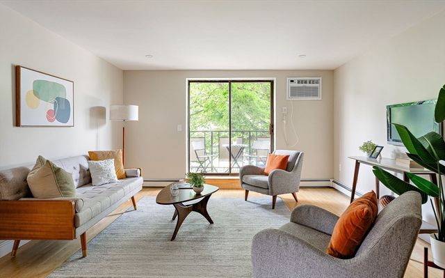 301 Lowell St 12, Somerville, MA 02145