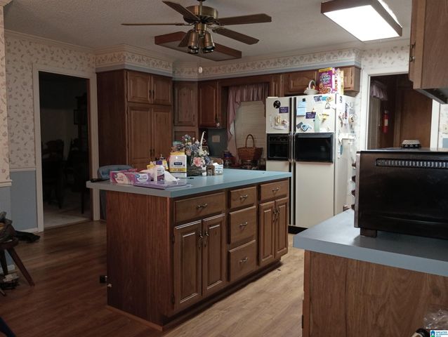 3904 PARKWOOD ROAD, Bessemer, AL 35022