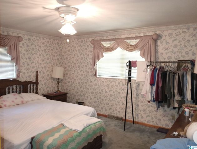 3904 PARKWOOD ROAD, Bessemer, AL 35022