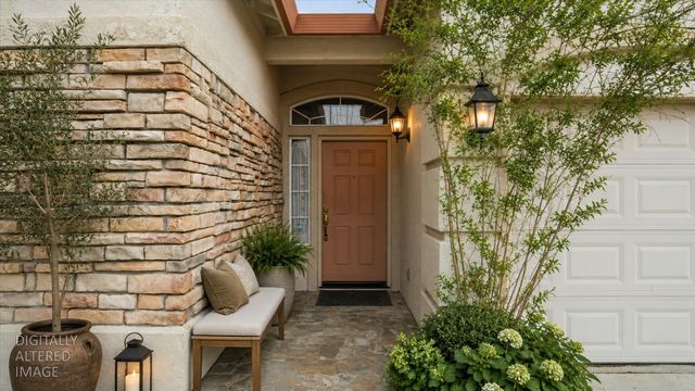 2271 Robert Gabriel Dr, Tracy, CA 95377