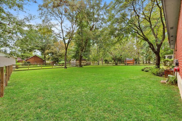 14269 Burnt Mills, Willis, TX 77318