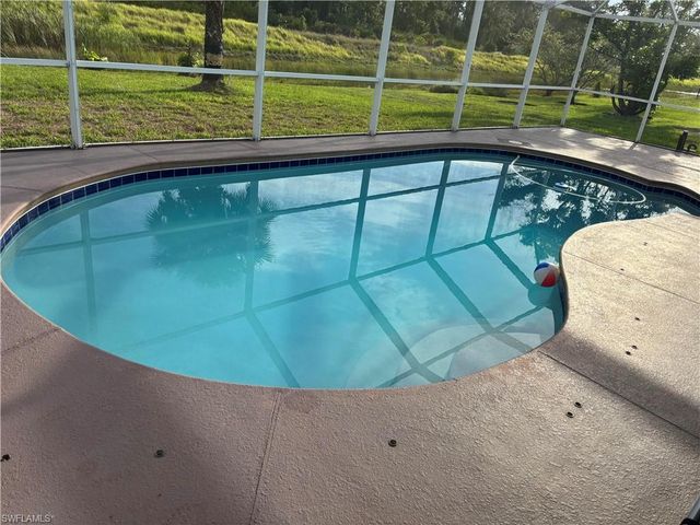 8031 Liriope LOOP, Lehigh Acres, FL 33972
