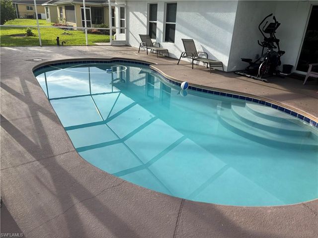 8031 Liriope LOOP, Lehigh Acres, FL 33972
