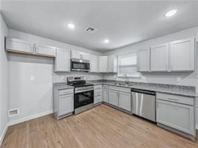 6609 Altus Street, Bentonville, AR 72713