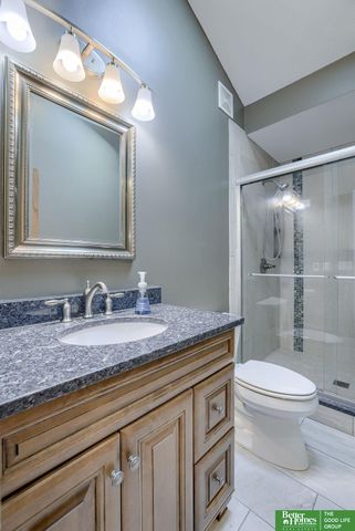 9404 Valaretta Drive, Gretna, NE 68028