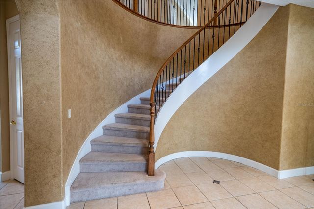 10009 VALLEY ROSE COURT, Orlando, FL 32825