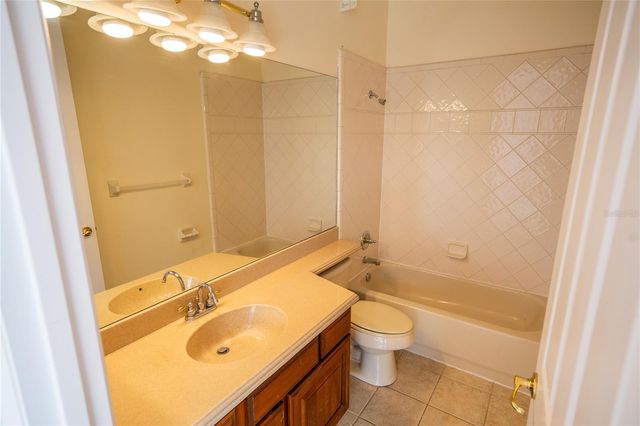 10009 VALLEY ROSE COURT, Orlando, FL 32825