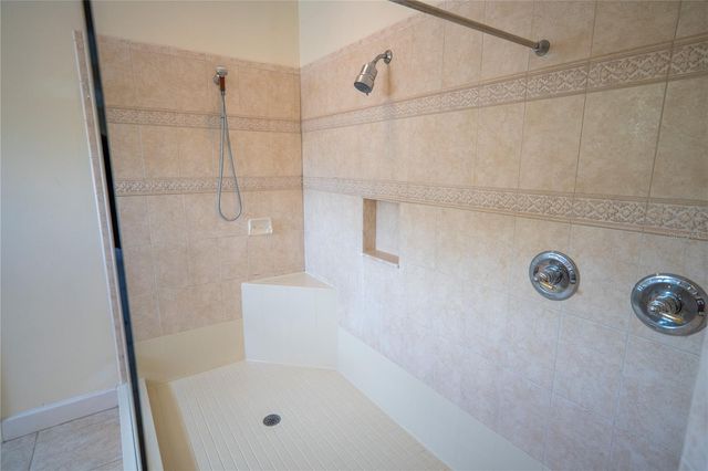 10009 VALLEY ROSE COURT, Orlando, FL 32825