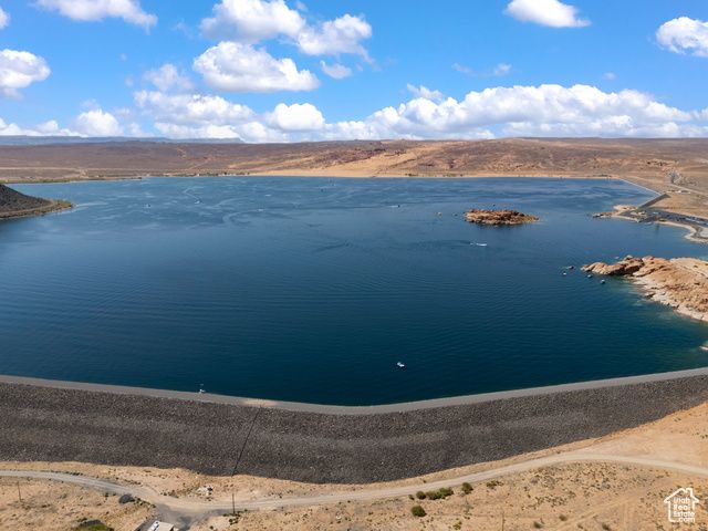 2393 S 3330 W, Hurricane, UT 84737