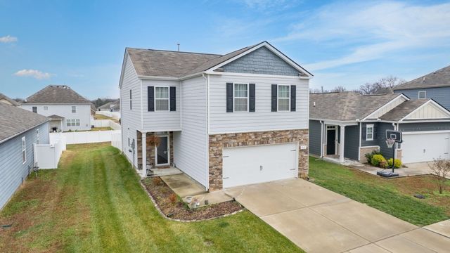 7027 Berkswell Dr, Lebanon, TN 37087