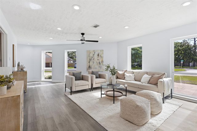 8002 Lichen Lane, Spring, TX 77379