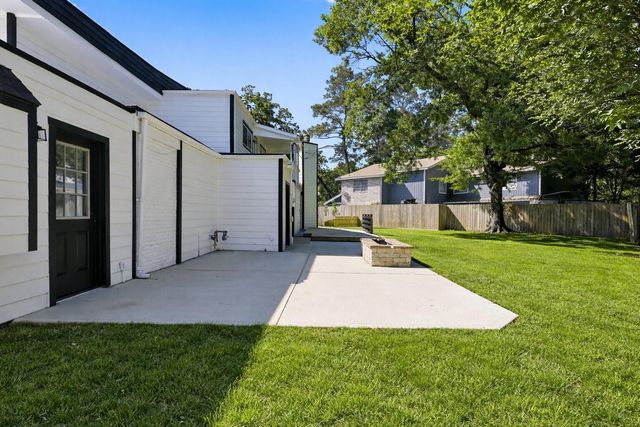 8002 Lichen Lane, Spring, TX 77379