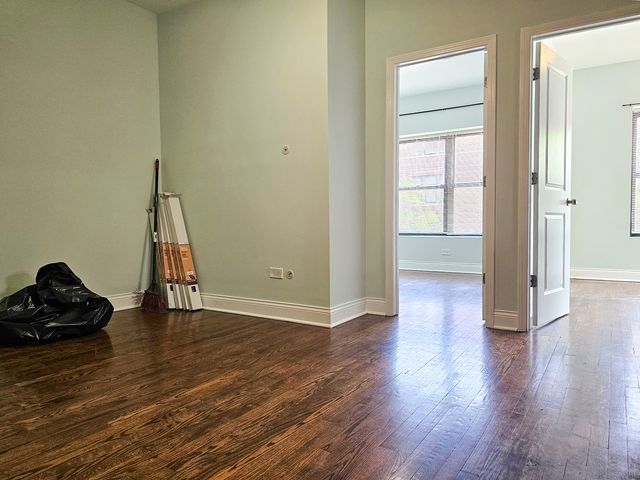 4100 N Kedzie Avenue 2E, Chicago, IL 60618