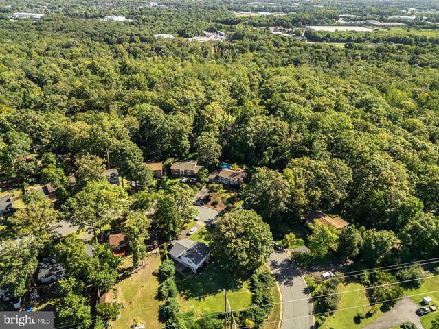 441 DEERWOOD DR, Fredericksburg, VA 22401