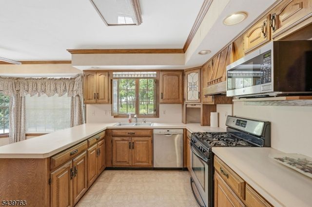 12 Railsedge Rd, Hillsborough Twp., NJ 08844