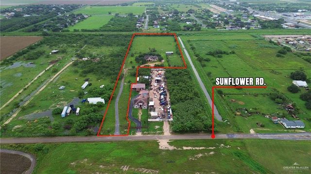900 N Sunflower Road, Edinburg, TX 78542