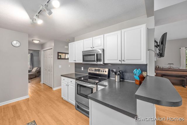4568 Brookmeadow Court Se, City Of Kentwood, MI 49512