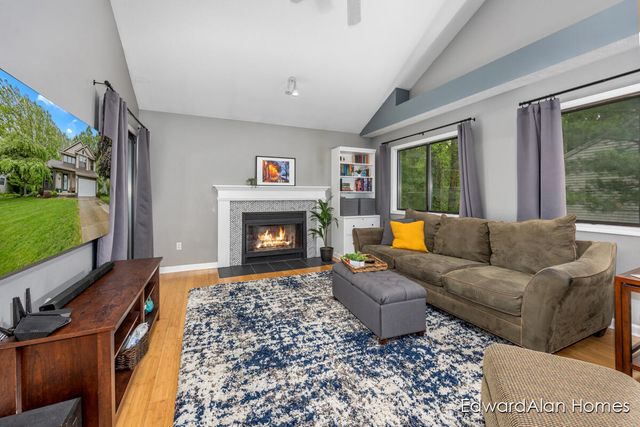 4568 Brookmeadow Court Se, City Of Kentwood, MI 49512