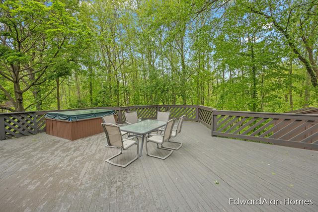 4568 Brookmeadow Court Se, City Of Kentwood, MI 49512