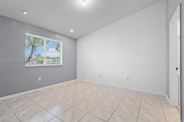 1261 SE 27th Street 201, Homestead, FL 33035