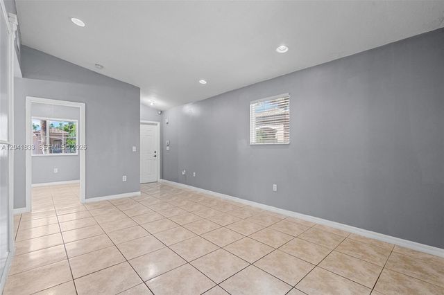 1261 SE 27th Street 201, Homestead, FL 33035
