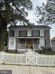 8330 W MAIN ST, Marshall, VA 20115